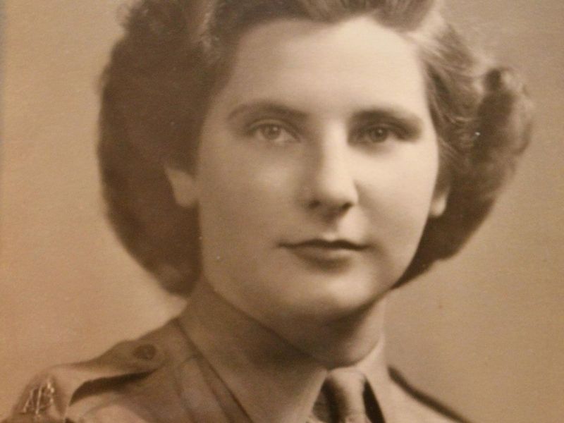Betty Webb (1923-2025)